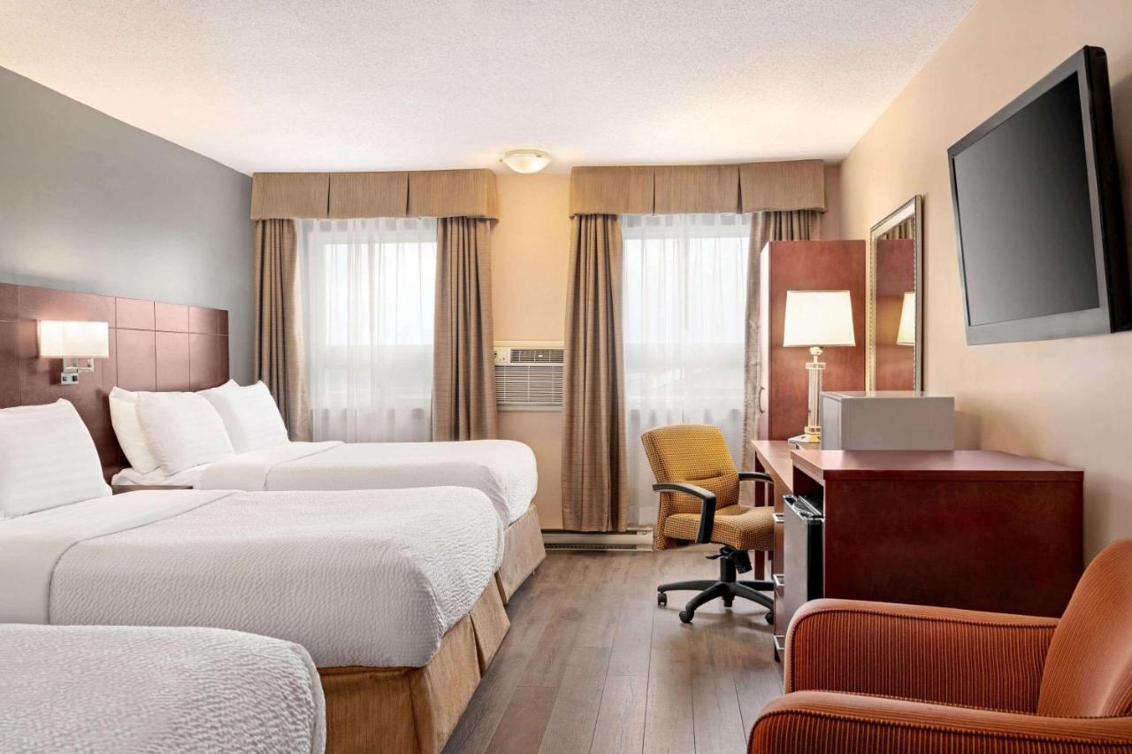 Days Inn By Wyndham Fredericton Exteriér fotografie