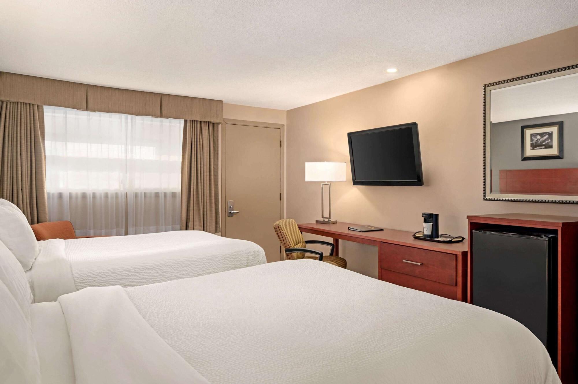 Days Inn By Wyndham Fredericton Exteriér fotografie